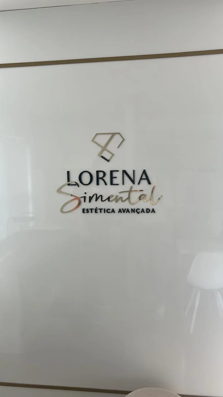 LOGO EM ACRILICO