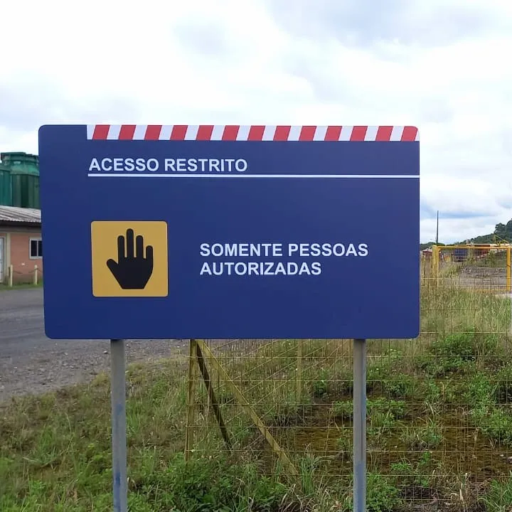 Placas de Sinalização em Curitiba