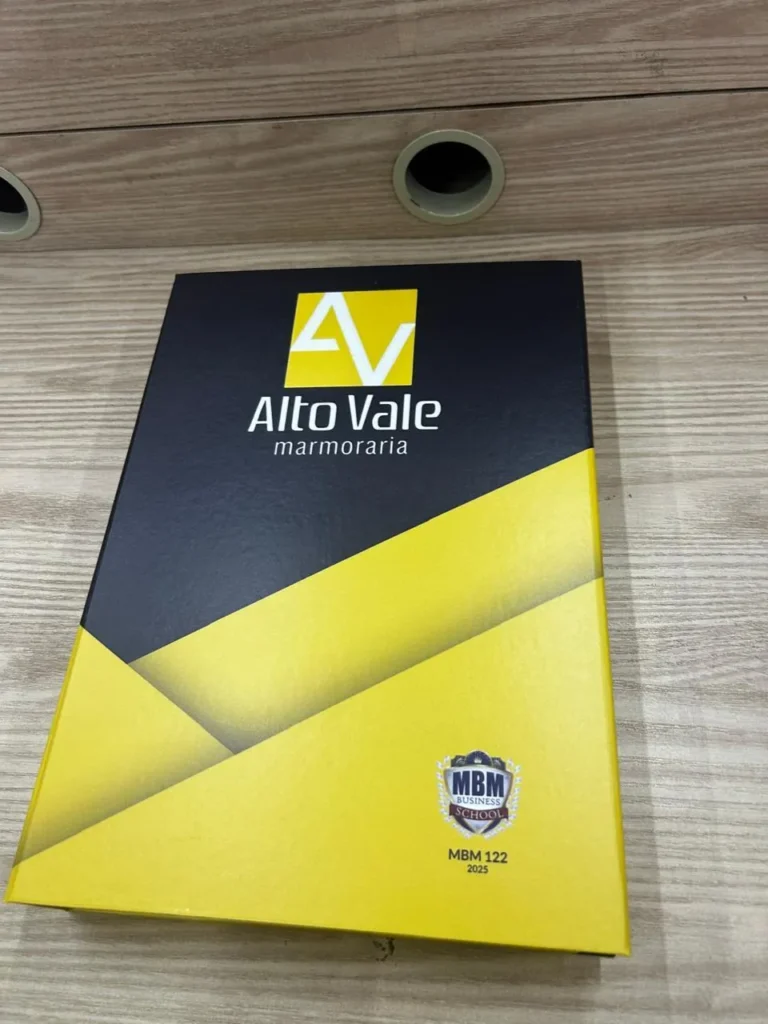 Caixas Personalizadas para TCC (3)